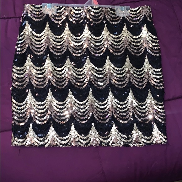 Sequin skirt - Picture 1 of 1